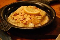 320x320_rect_9382285.jpg